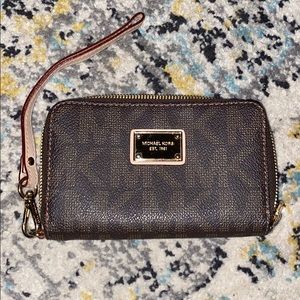 MK WRISTLET
